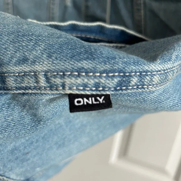 Only Jeans Distressed Denim Jacket Embroidered Playing Card Themed - Picture 7 of 9